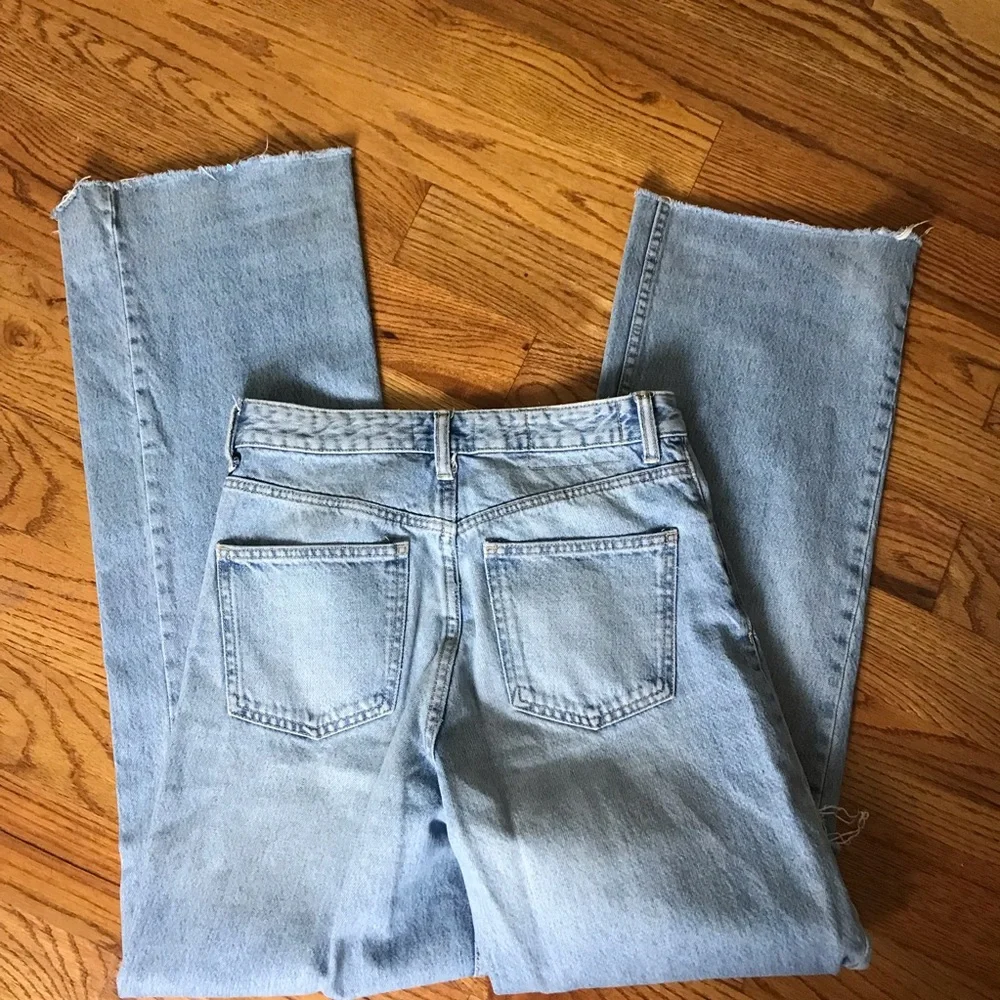 Zara Light Blue Distressed Women's Jeans - Picture 8 of 10